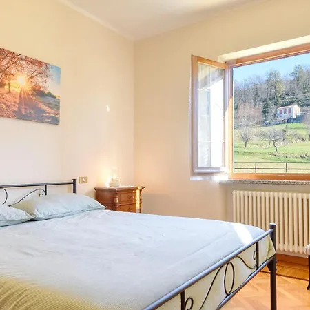 2 Bedroom In Varese Ligure