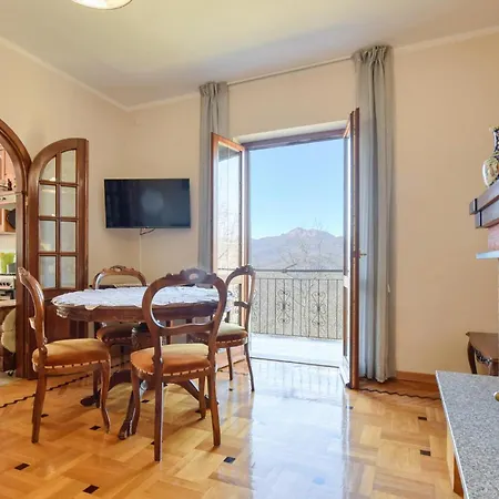 2 Bedroom In Holiday home *